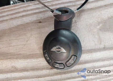 2010 Mini Cooper S from USA, damaged, VIN WMWMF7C5XATX42841